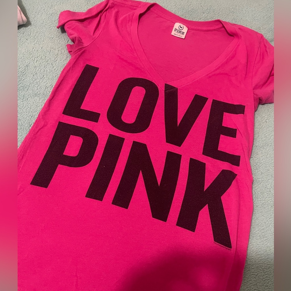 VS PINK Brand size small tee